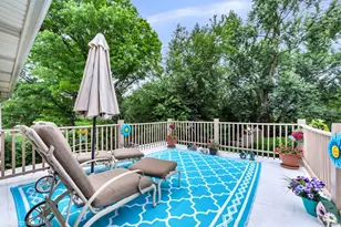 227 Stratford Ln, Inverness, IL 60010 - Photo 25
