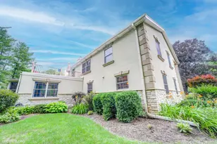 227 Stratford Ln, Inverness, IL 60010 - Photo 45