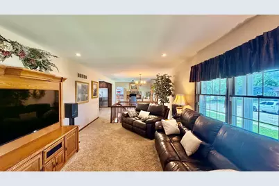 545 Meadowbrook, Centralia, IL 62801 - Photo 5