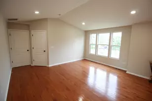 4 Catalpa Ct, Bolingbrook, IL 60490 - Photo 23