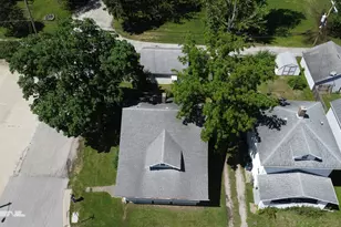 500 E Walnut St, Watseka, IL 60970 - Photo 9