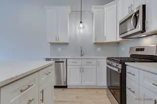 1746 N California Ave, Chicago, IL 60647 - Photo 5