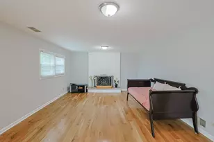 1213 Hawkins Ave, Downers Grove, IL 60516 - Photo 19