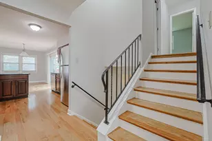 1213 Hawkins Ave, Downers Grove, IL 60516 - Photo 9