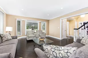 4072 Broadmoor Cir, Naperville, IL 60564 - Photo 5