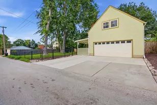 56 Whites Pl, Bloomington, IL 61701 - Photo 45