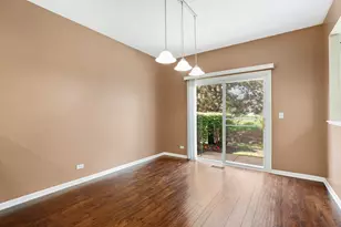 444 Jamestown Ct, Aurora, IL 60502 - Photo 5