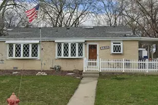 8622 W 90th Pl, Hickory Hills, IL 60457 - Photo 1