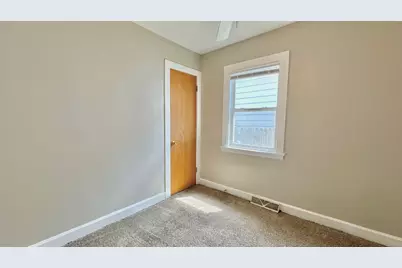 15031 Hamlin Avenue, Midlothian, IL 60445 - Photo 5