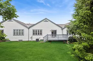 1520 Queen Ann Ln, Gurnee, IL 60031 - Photo 25