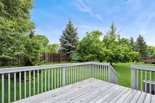 1520 Queen Ann Ln, Gurnee, IL 60031 - Photo 23
