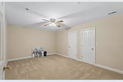 1520 Queen Ann Lane, Gurnee, IL 60031 - Photo 23