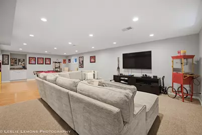 9011 Coppergate Road, Woodridge, IL 60517 - Photo 27