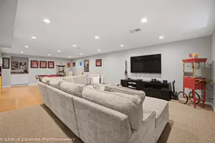 9011 Coppergate Rd, Woodridge, IL 60517 - Photo 27