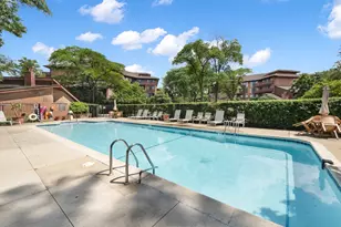 706 Waukegan Rd, Glenview, IL 60025 - Photo 3