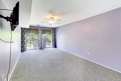 382 Kelburn Road #221, Deerfield, IL 60015 - Photo 9