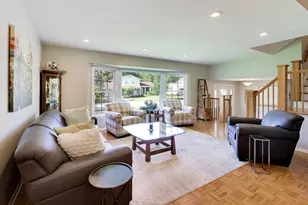 918 E Patten Dr, Palatine, IL 60074 - Photo 5