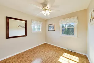 918 E Patten Dr, Palatine, IL 60074 - Photo 15