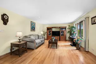 8007 Alexandria Dr, Tinley Park, IL 60477 - Photo 7
