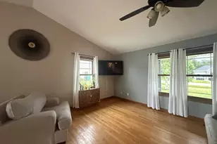 731 Clancy Dr, Dalzell, IL 61320 - Photo 7