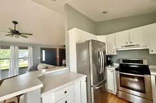 731 Clancy Dr, Dalzell, IL 61320 - Photo 11