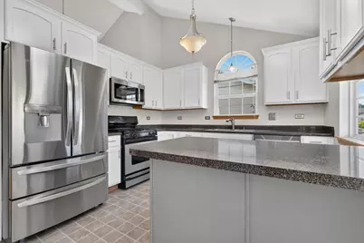 18020 Charlotte Drive, Lansing, IL 60438 - Photo 11