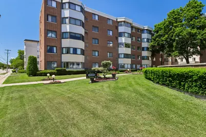 5500 W Lincoln Avenue #111E, Morton Grove, IL 60053 - Photo 11