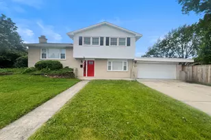 16230 76th Ave, Tinley Park, IL 60477 - Photo 1