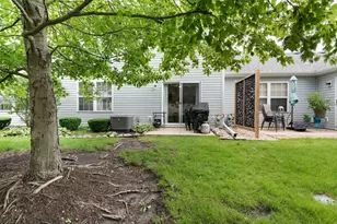 1653 Waterford Rd, North Aurora, IL 60542 - Photo 21