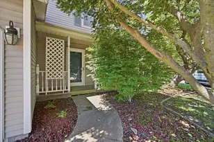 1301 Chadwick Dr, Normal, IL 61761 - Photo 3