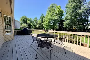 1137 Loyola Dr, Libertyville, IL 60048 - Photo 17