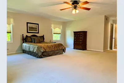 1137 Loyola Drive, Libertyville, IL 60048 - Photo 23