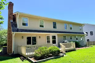 1137 Loyola Dr, Libertyville, IL 60048 - Photo 3