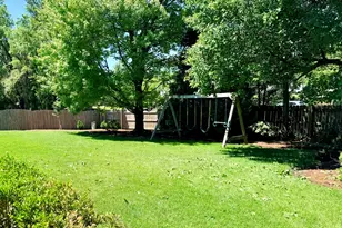 1137 Loyola Dr, Libertyville, IL 60048 - Photo 45