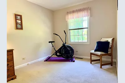 1137 Loyola Drive, Libertyville, IL 60048 - Photo 35