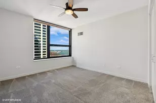 1160 S Michigan Ave, Chicago, IL 60605 - Photo 11