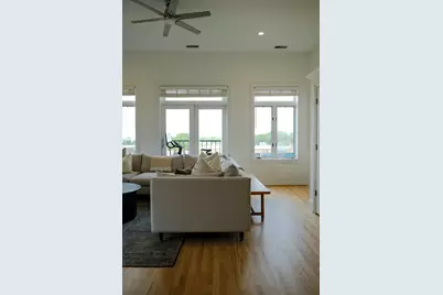 3011 N Ashland Avenue #4S, Chicago, IL 60657 - Photo 35
