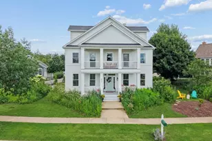 860 Blazing Star Rd, Grayslake, IL 60030 - Photo 1