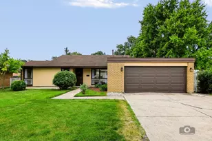 5595 155th St, Oak Forest, IL 60452 - Photo 1