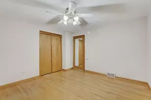 [Address not provided], Westchester, IL 60154 - Photo 17