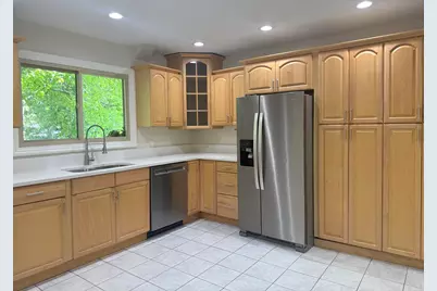 425 Carriage Hill Road, Naperville, IL 60565 - Photo 15
