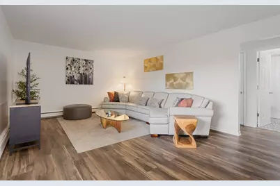1404 W Estes Avenue, Chicago, IL 60626 - Photo 17