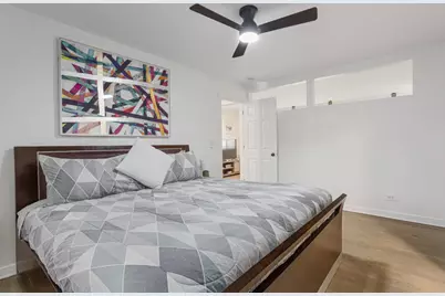 1404 W Estes Avenue, Chicago, IL 60626 - Photo 11