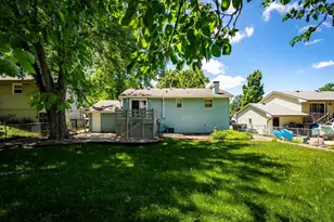 120 Ginger Creek Ct, Bloomington, IL 61704 - Photo 31