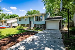 120 Ginger Creek Ct, Bloomington, IL 61704 - Photo 27
