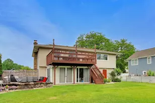650 Nassau Dr, Roselle, IL 60172 - Photo 33