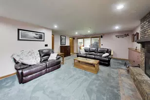 650 Nassau Dr, Roselle, IL 60172 - Photo 25