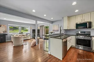 884 Bristol Dr, Barrington, IL 60010 - Photo 7