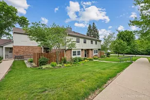 884 Bristol Dr, Barrington, IL 60010 - Photo 5