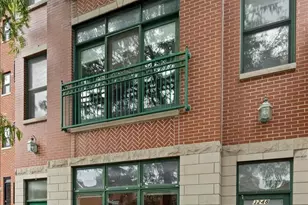 3248 N Sheffield Ave, Chicago, IL 60657 - Photo 1